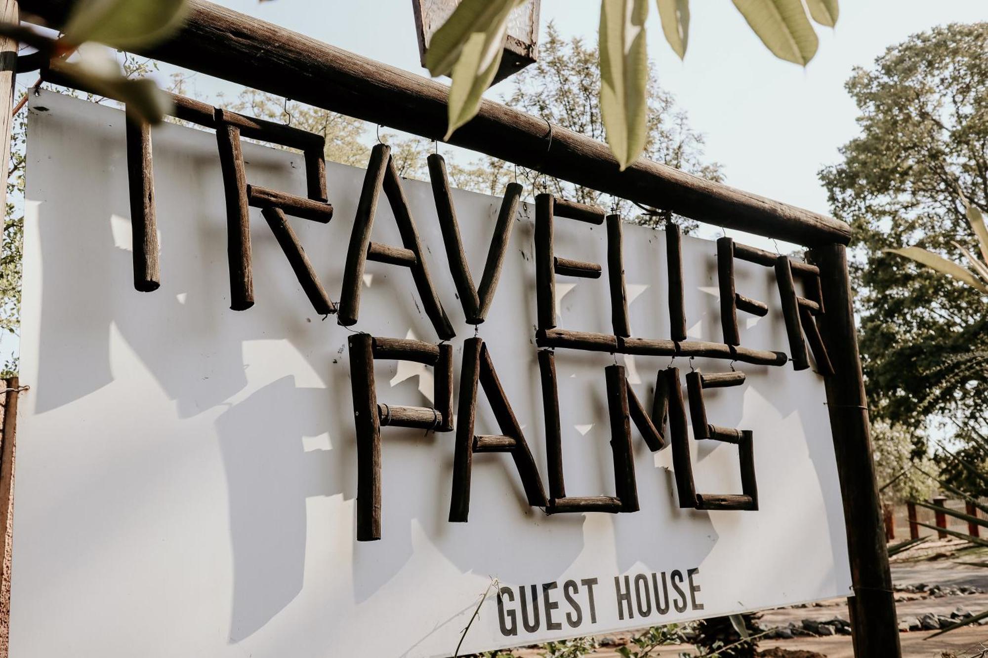 A Traveller'S Palm 호텔 팔라보르와 외부 사진